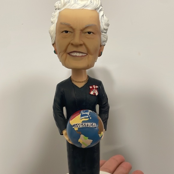 Mayor Hazel McCallion  2006   Astra Zeneca - Picture 4 of 5